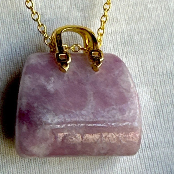 Lepidolite carved handbag in gold Vermeil delicate pendant necklace - Picture 3 of 4